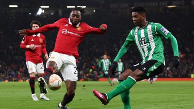 "West Ham United Resmi Menambah Kekuatan Tim dengan Kehadiran Aaron Wan-Bissaka!"