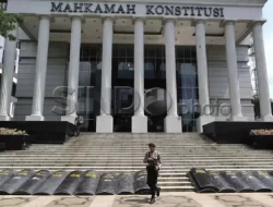 MK Menolak Tuntutan Posisi Anggota Legislatif yang Harus Ditinggalkan