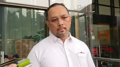 Rumah Dinas dan Kantor Bupati Situbondo Digeledah oleh KPK, Banyak Bukti Penting Terungkap
