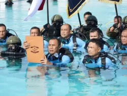 Mayjen TNI Raih Brevet Spesial Manusia Katak dan Scuba Diver