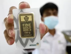 Harga Emas Turun Rp10 Ribu per Gram