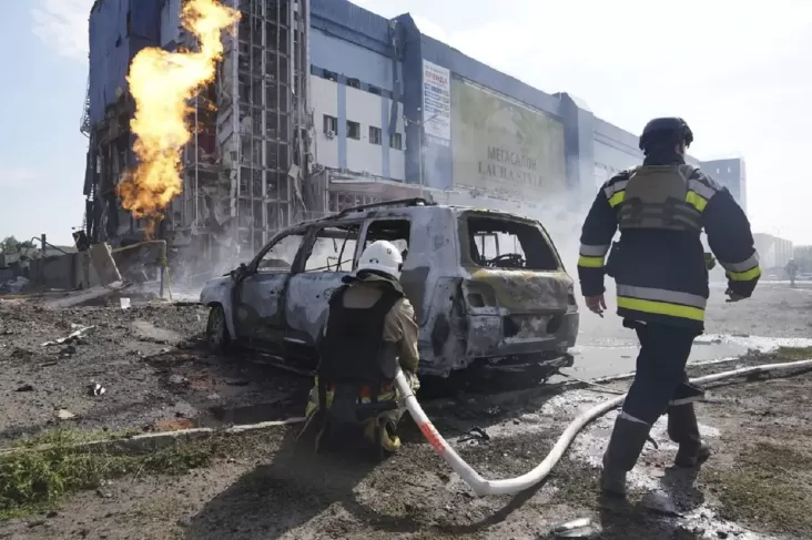 NATO Ingatkan Polandia atas Insiden Rudal Rusia yang Terjatuh