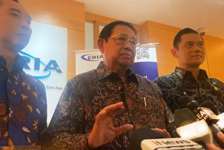 Prabowo Diharapkan Terus Membangun Demokrasi dan Menegakkan Hukum oleh SBY

SBY Yakin Prabowo Akan Melanjutkan Perjuangan Demokrasi dan Penegakan Hukum yang Kuat

Prabowo Diharapkan Terus Berjuang untuk Demokrasi dan Menegakkan Hukum oleh SBY

SBY Optimis Prabowo Mampu Mengemban Tugas Menjaga Demokrasi dan Menegakkan Hukum

Prabowo Diharapkan Terus Berkomitmen pada Demokrasi dan Menegakkan Hukum oleh SBY