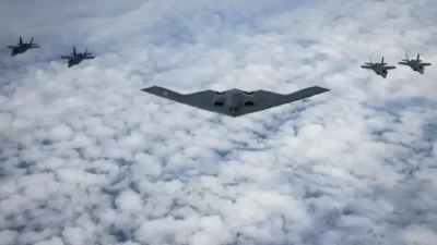 "Kisah Persaingan Pesawat Pengebom Nuklir Antara AS dan Rusia, Siapa yang Lebih Unggul?"