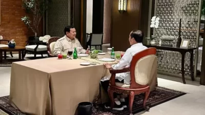 “Diskusi Malam di Senayan, Jokowi dan Prabowo Bahas Isu Terkini Sambil Santap Malam Bersama Selama 2 Jam”