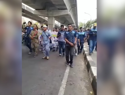Ribuan Petugus Honorer SDACKTR Prov SulSel Menggelar Unjuk Rasa