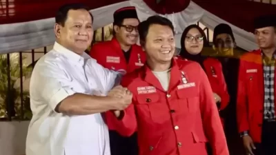 Kabinet Merah Putih Mampu Menjalankan Semua Rencana Prabowo, GMNI Yakin

Kabinet Merah Putih Siap Menjalankan Segala Rencana Prabowo, GMNI Percaya Kabinet Merah Putih Mampu Memenuhi Rencana Prabowo, GMNI Yakin
