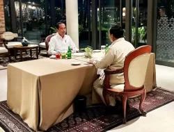 Bertemu Malam Hari, Jokowi dan Prabowo Bahas Program Berkelanjutan di Istana