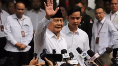 Jusuf Kalla Bakal Saksikan Prabowo-Gibran Dilantik

Jusuf Kalla Tak Mau Lewatkan Pelantikan Prabowo-Gibran

Jusuf Kalla Siap Menyaksikan Prabowo-Gibran Dilantik

Jusuf Kalla Tak Akan Melewatkan Pelantikan Prabowo-Gibran

Jusuf Kalla Pastikan Hadir di Pelantikan Prabowo-Gibran