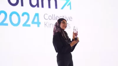 Angkie Yudistia Raih Penghargaan Bersama Masyarakat Kita Kawal Inklusivitas untuk Kesejahteraan