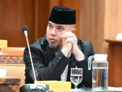 Mengapa Anak-anak Ahmad Dhani Tak Pernah Ditegur soal Ibadah?