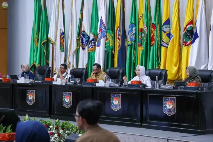"Indonesia Berpotensi Menghadapi Musim Hujan Ekstrem di Tahun 2025 Menurut Prediksi BMKG"