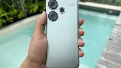 Tips Jitu Tangani Smartphone Basah