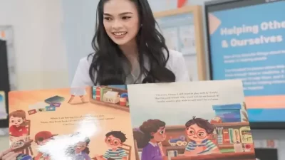 "Dokter Mesty Ariotedjo: Kakak yang Menyelami Masa Pubertas Anak Laki-laki dengan Indah"