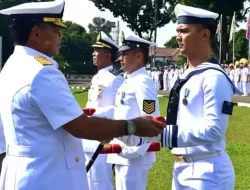 Tiga Prajurit TNI AL Raih Penghargaan Satyalencana Kesetiaan
