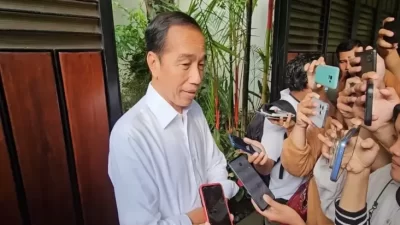 Jokowi Tetap Tersenyum Meski Tak Lagi di PDIP, Keyakinan Akan Terbukti di Masa Depan
