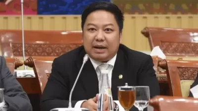 Kisruh PDIP dan Gerindra Terkait Kenaikan PPN 12%, Drama Politik atau Sandiwara Semata?