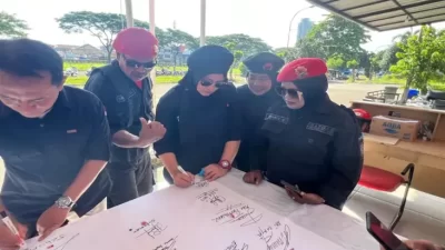 Banteng Tangsel Cap Jempol Darah Harga Mati untuk Megawati Soekarnoputri
