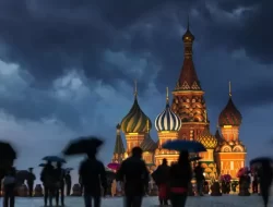 Cabut dari Rusia, Disney juga Sony Masih Menerima Profit Rp270,8 Miliar