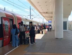 KCIC Jual 370.000 Tiket Kereta Segera Whoosh Saat Libur Nataru
