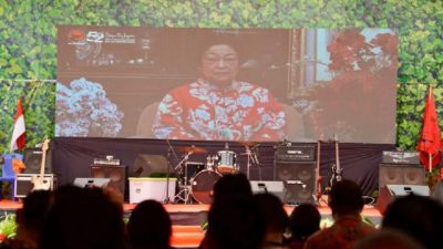 Megawati Ungkap Alasan PDIP Gelar Puncak Perayaan Natal juga juga Tahun Baru di area tempat Flores Timur