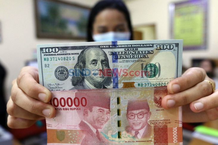 Rupiah Berakhir Ambruk ke Rp16.325 per Dolar Negeri Paman Sam usai BI Rate Dipangkas