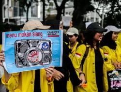 9 Tuntutan Demo Indonesia Gelap Hari Ini, Nomor 3 Evaluasi Makan Bergizi Gratis!