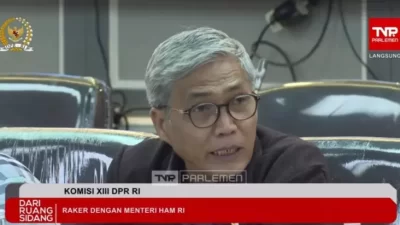 Anggota DPR Mafirion Minta Natalius Pigai Kembali ke Jati Diri