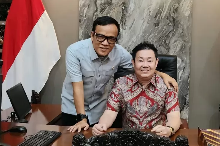 Bambang Widjanarko: Tak Elok, Benturkan Kebijakan Presiden Prabowo dengan Jokowi