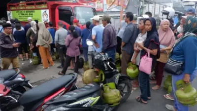 Banggar DPR Minta Larangan Penjualan Gas Elpiji 3 Kg ke Pengecer Bertahap