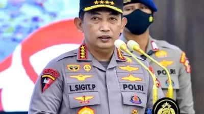 Kapolri Beri Kenaikan Pangkat Luar Biasa untuk Bharatu Mardi Hadji