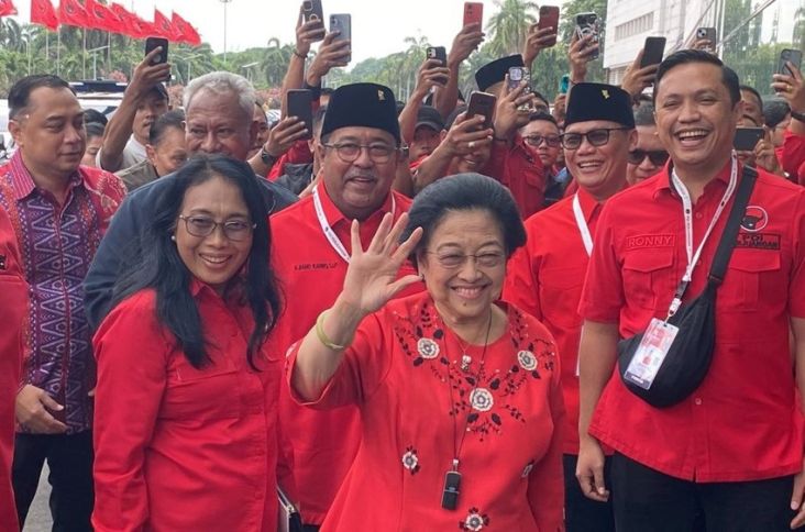 Momen Megawati Disinggung Jadi Kurator Lukisan: Wah Pasti Sudah Ada Deh yang digunakan dimaksud Mau Ngambil