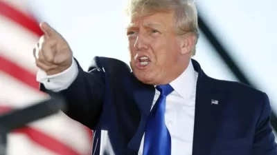 Tak Pandang Bulu, Trump Ancam Gebuk Uni Eropa dengan Tarif