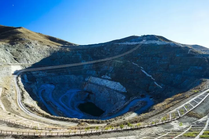 5 Fakta Penting Kesepakatan Harta Karun Mineral Langka tanah tanah Ukraina lalu Amerika Serikat
