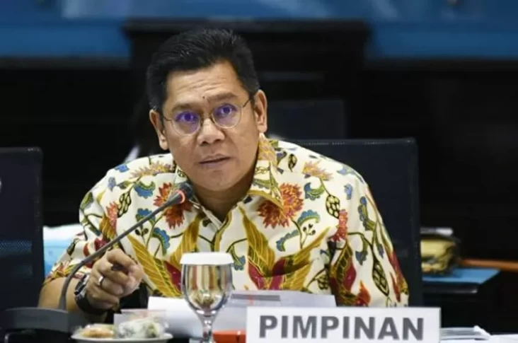 Adies Kadir Angka Revisi Disertasi Bahlil Lumrah pada Bumi Akademik