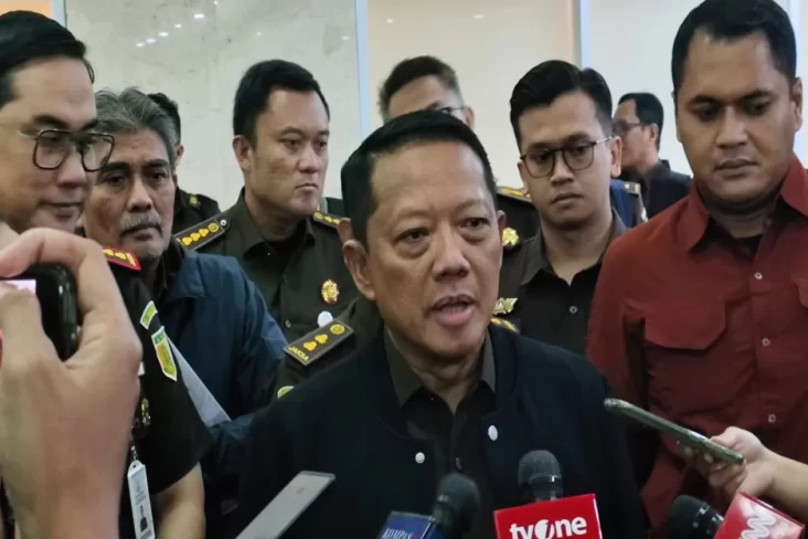 Gelar Rapat Tertutup dengan DPR, Jampidsus: Jangan Khawatir Beli Barang Pertamina