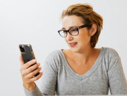 Psikologi: 7 Ciri Orang Tidak Suka Oversharing di Media Sosial