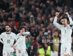 Ronaldo Dikirim Keluar Saat Portugal Kandas di Dublin, Italia Menang dan Jaga Peluang Piala Dunia