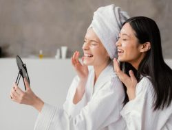 Orang Tua yang Jaga Kecantikan dengan 9 Kebiasaan Unik, Menurut Psikologi