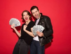 6 Shio Dapat Keberuntungan Finansial dan Cinta di 7 Desember 2025