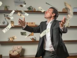 Secepat Kilat Jadi Ningrat! 7 Weton Istimewa yang Dicintai Eyang Semar untuk Kekayaan Besar