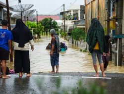 Melintasi Banjir Aceh 2025: Drama Pagi Kamis dan Jawaban Tak Terduga (2)