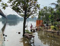 Situ 7 Muara Depok Banjir, Jalan Tenggelam