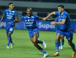 Jadwal Liga 1 Pekan ke-15: Persib Hadapi Bhayangkara, Persija Tantang Semen Padang