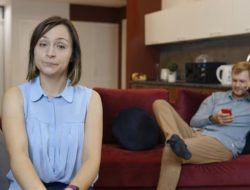 Perempuan yang Kurang Dicintai Cenderung Memiliki 10 Sifat Ini, Menurut Psikologi