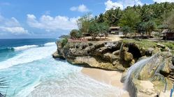 10 Pantai Terindah Kalimantan Selatan: Rekomendasi Wisata Pesisir Tanah Laut dan Kotabaru