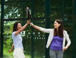 Padel atau Tenis: Mana yang Lebih Bakar Kalori dan Efektif untuk Kebugaran?