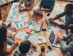 Kompetisi atau Kolaborasi: Apa yang Membuat Pelatih Sukses?