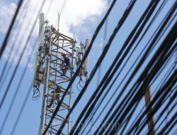 Bagi-bagi Kue Frekuensi: Telkomsel, XLSMART, dan Indosat Berebut