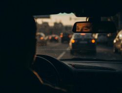 Analisis teknis mengapa berkendara stop and go boros bahan bakar